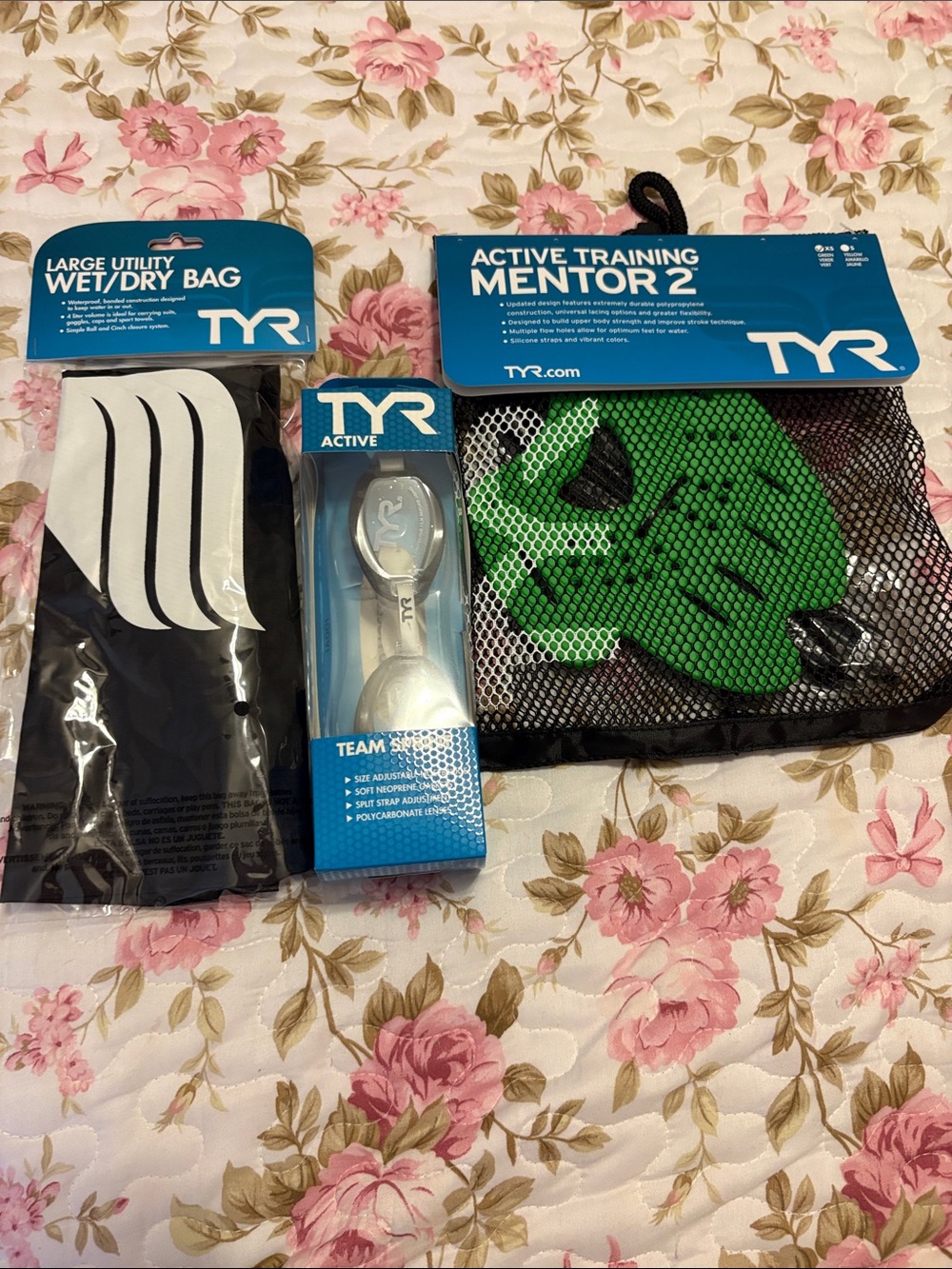 TYR Active Training Set with Green Paddles and Silver Goggles